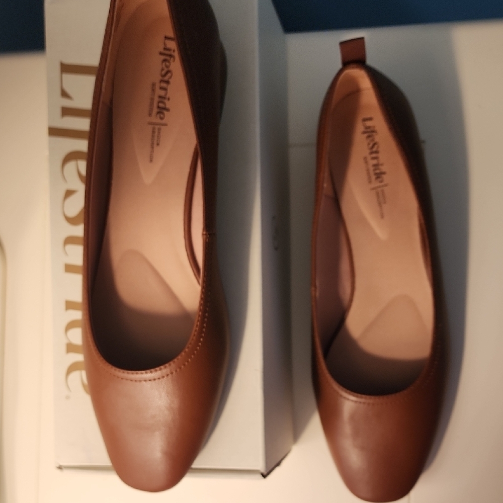 Life Stride Brown Classic Flats - Picture 2 of 7